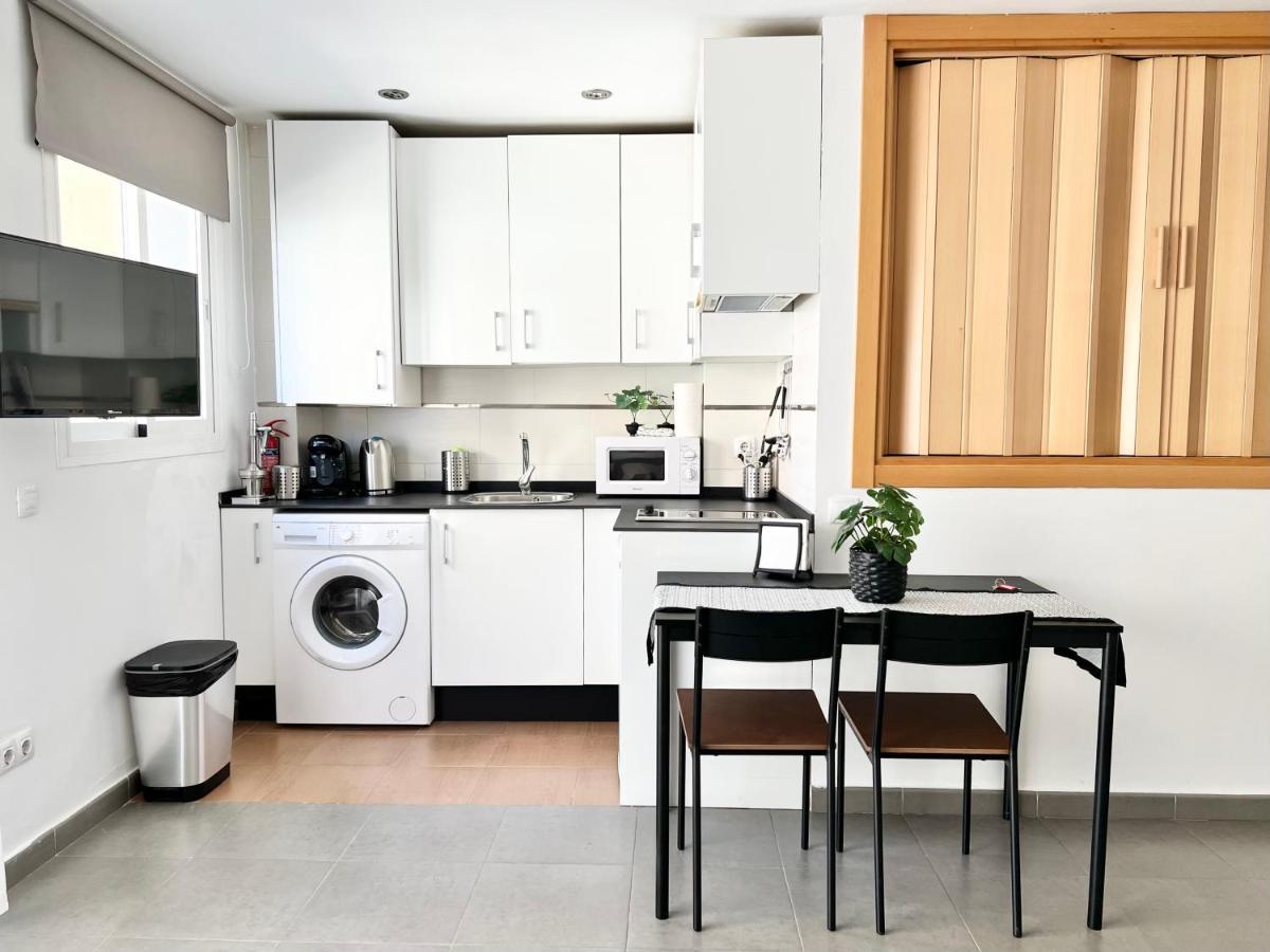 Apartamentos Varela 14 Малага Екстер'єр фото